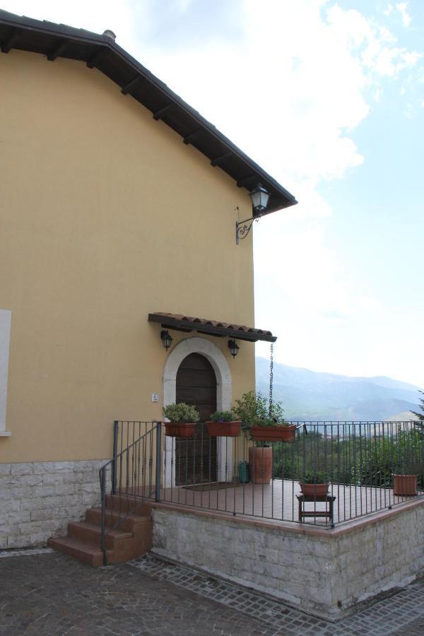 Il Pagliarello Di Villa San Giovanni San Demetrio ne' Vestini Zewnętrze zdjęcie